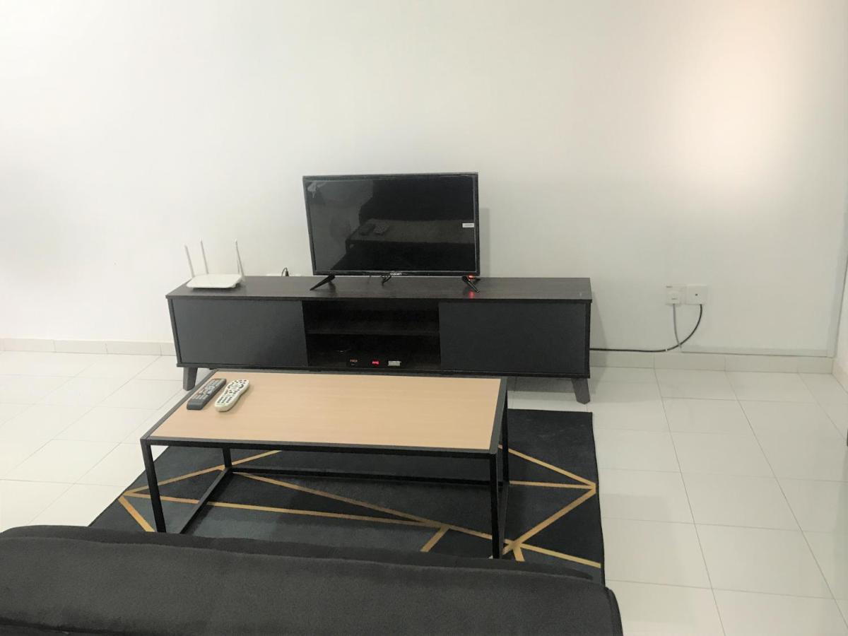 Oyo 90493 Jl Homestay 昔加末 外观 照片