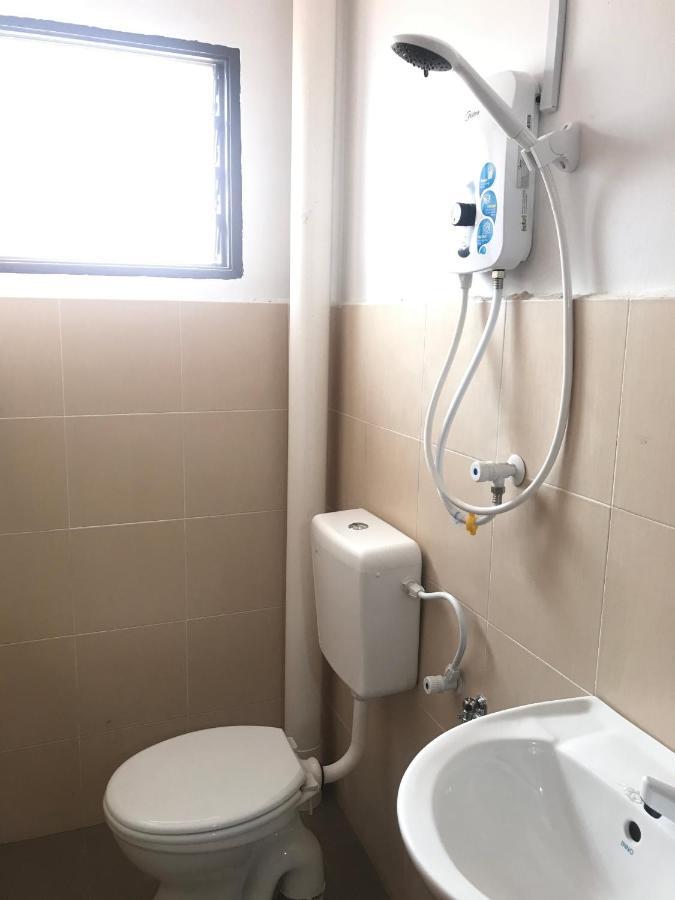 Oyo 90493 Jl Homestay 昔加末 外观 照片