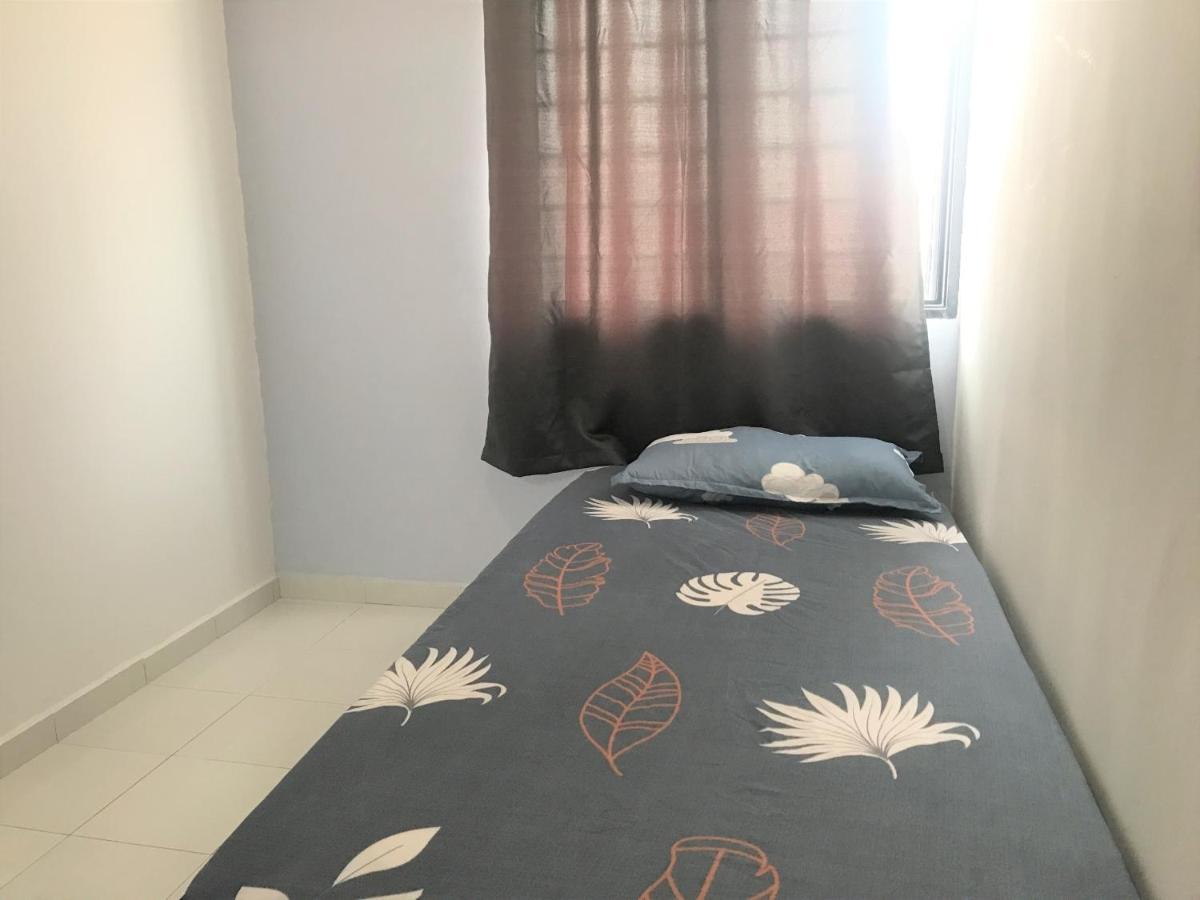 Oyo 90493 Jl Homestay 昔加末 外观 照片
